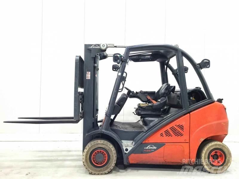 Linde H25T-02 شاحنات LPG