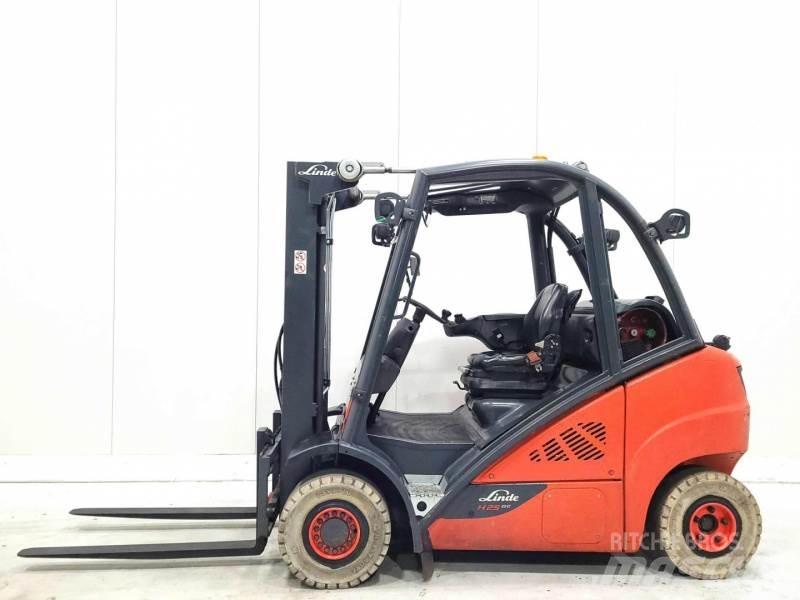 Linde H25T-02 شاحنات LPG
