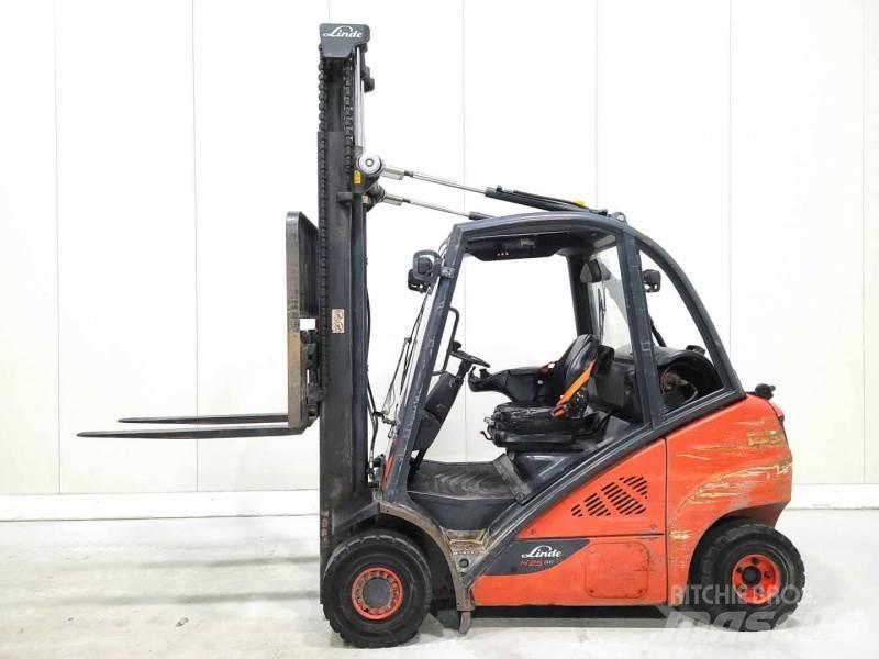 Linde H25T-02 شاحنات LPG