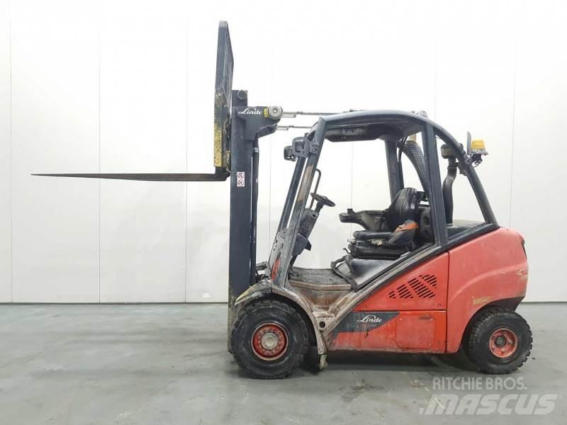 Linde H30D-02 393 شاحنات الديزل