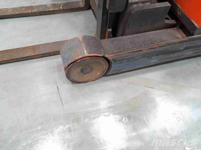 Linde R16HD-01 1120 شاحنة مناولة