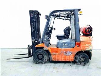 Toyota 42-7FGF25 شاحنات LPG