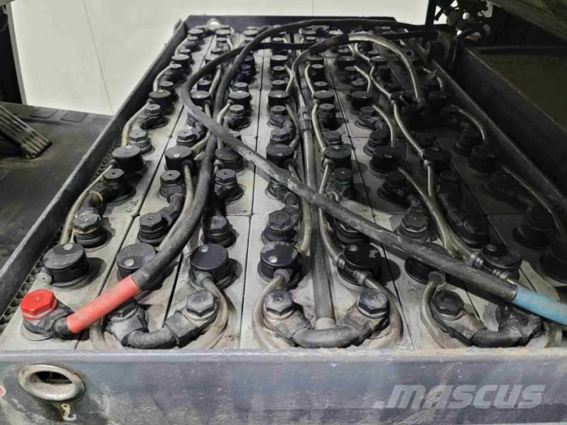 Toyota 8FBMKT20 شاحنات ذات رافعات شوكية تعمل بالكهرباء