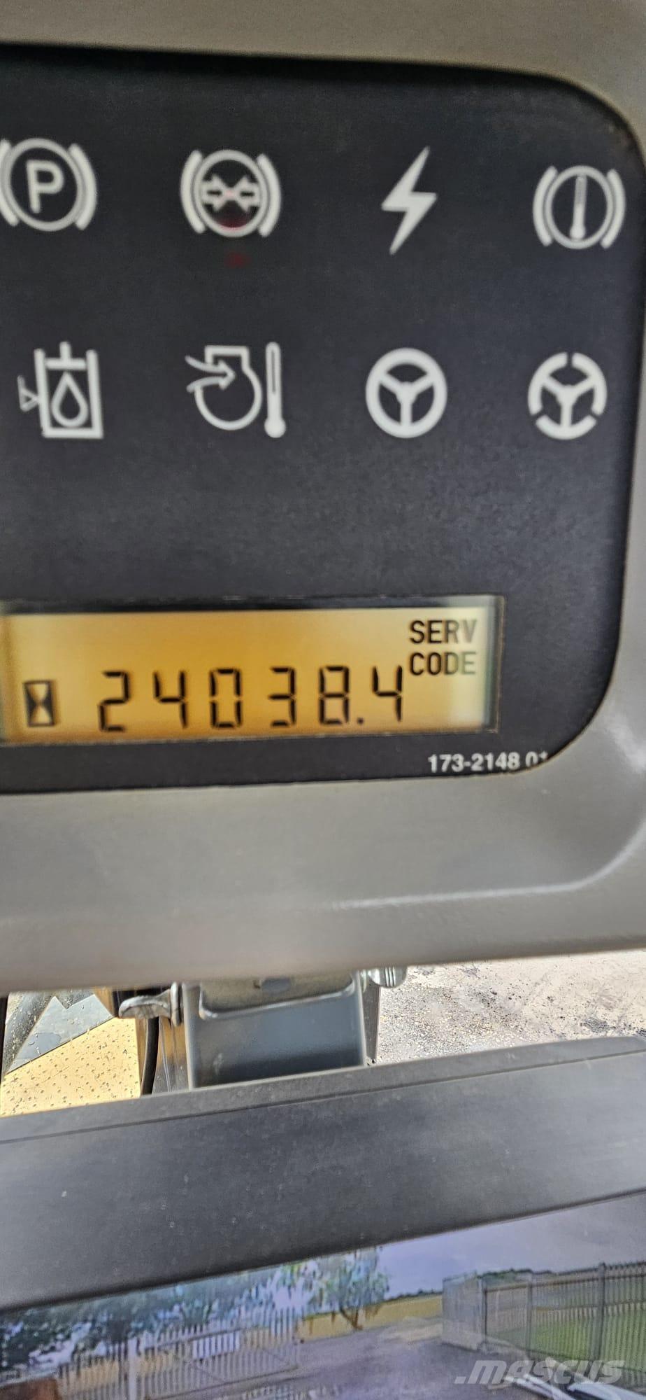 CAT 950H لوادر بعجل