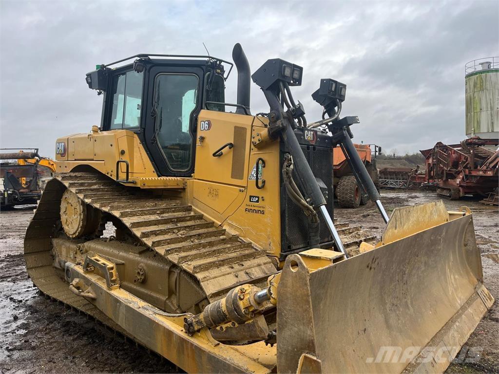 CAT D6LGP بلدوزرات مجنزرة