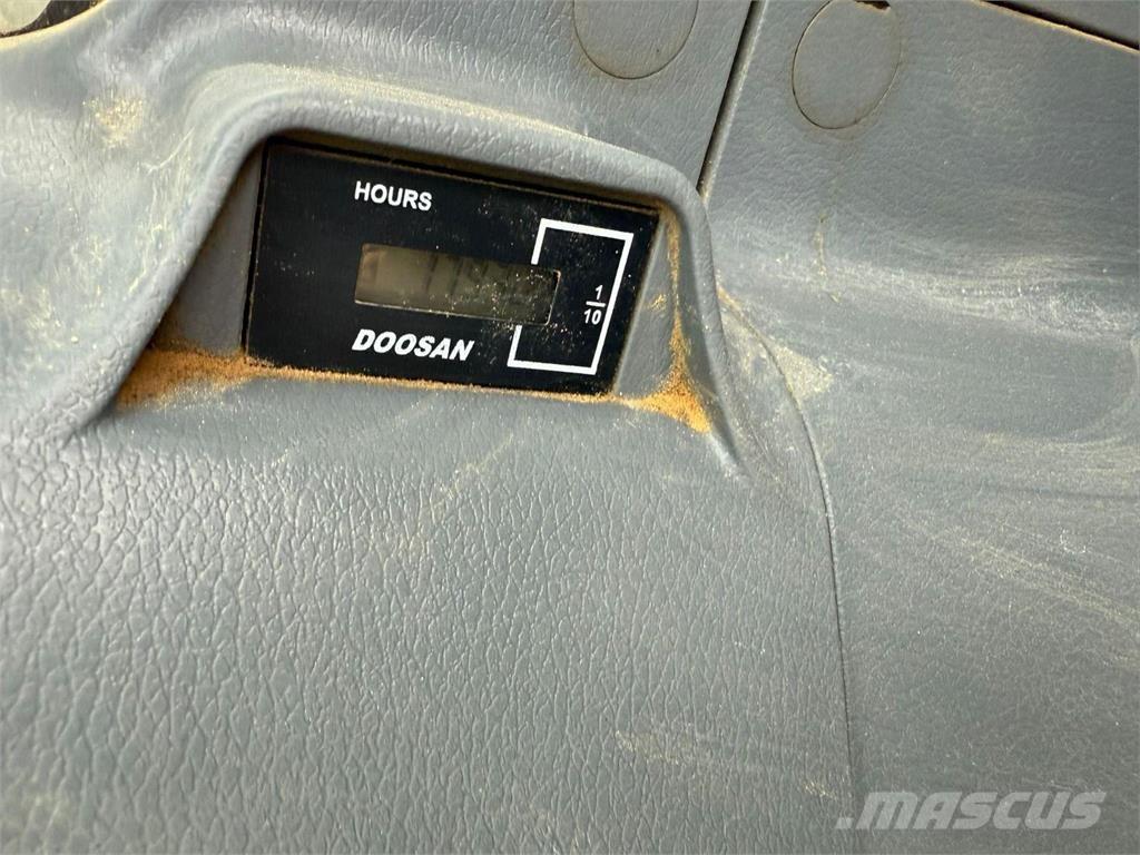 Doosan DX490LC-7K حفارات زحافة