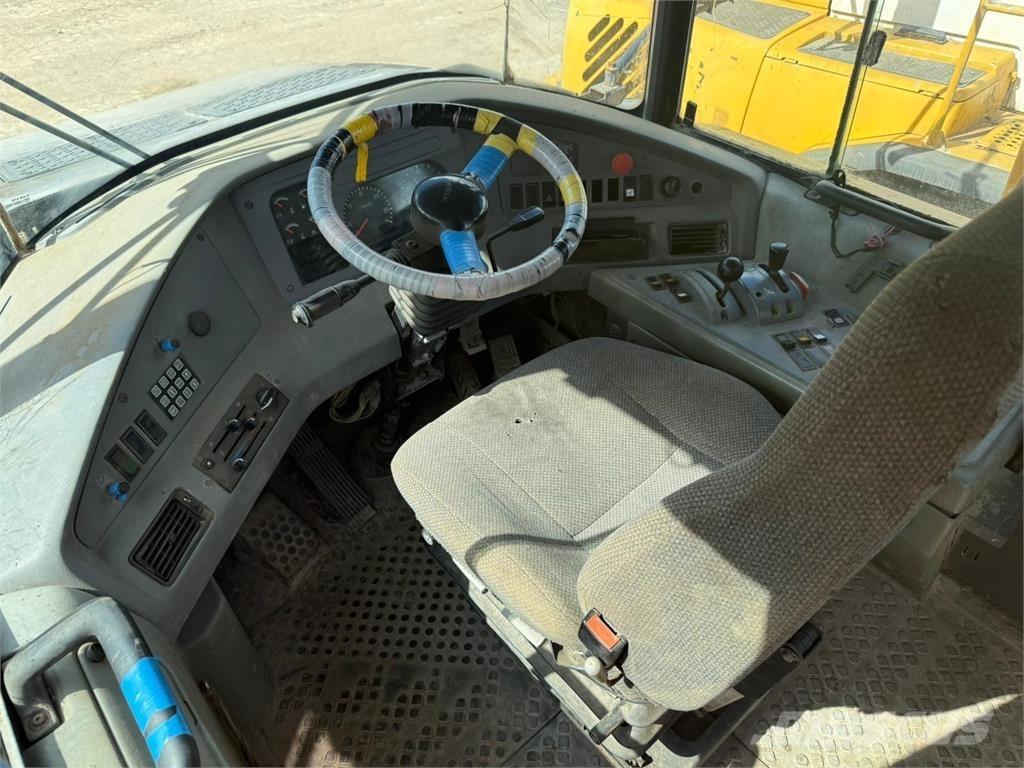 Volvo A40D ساحبات مفصلية