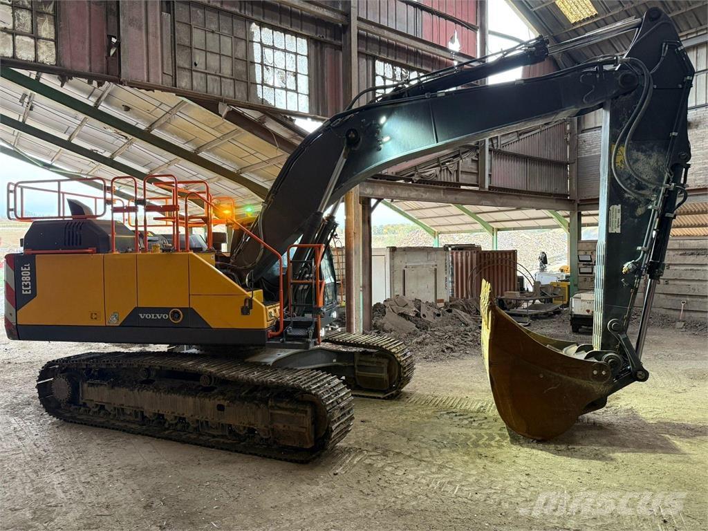 Volvo EC380EL حفارات زحافة