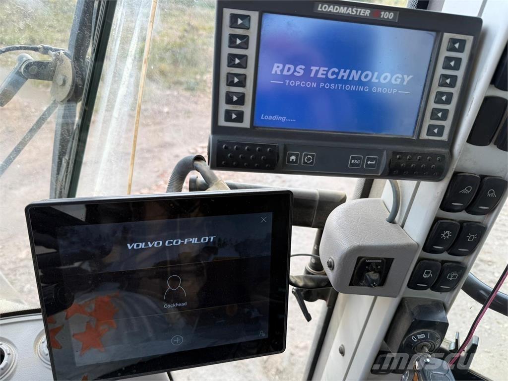 Volvo L150H لوادر بعجل