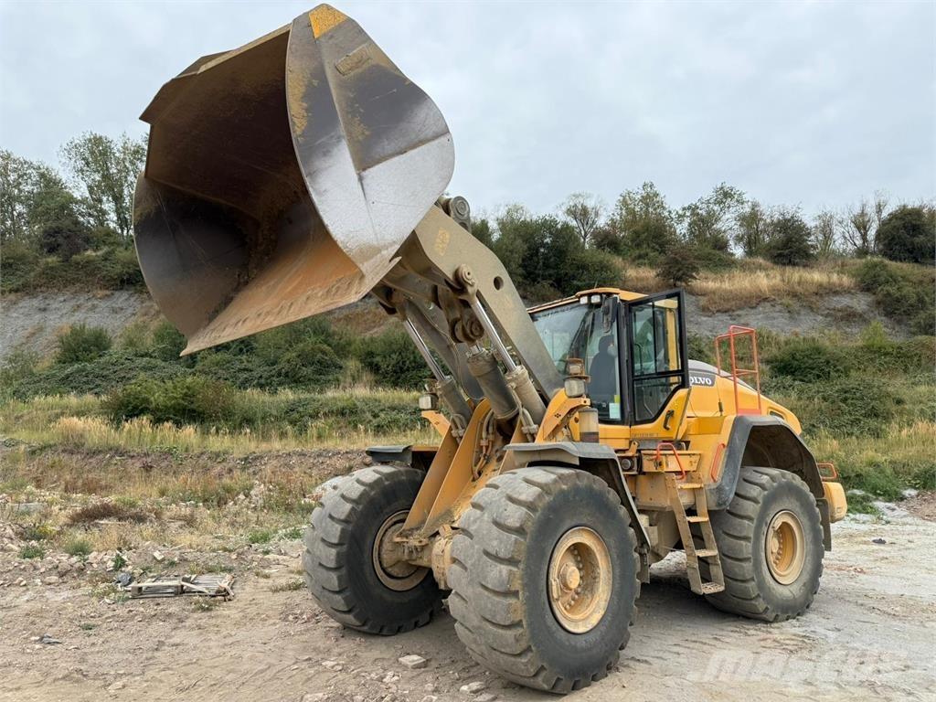 Volvo L150H لوادر بعجل