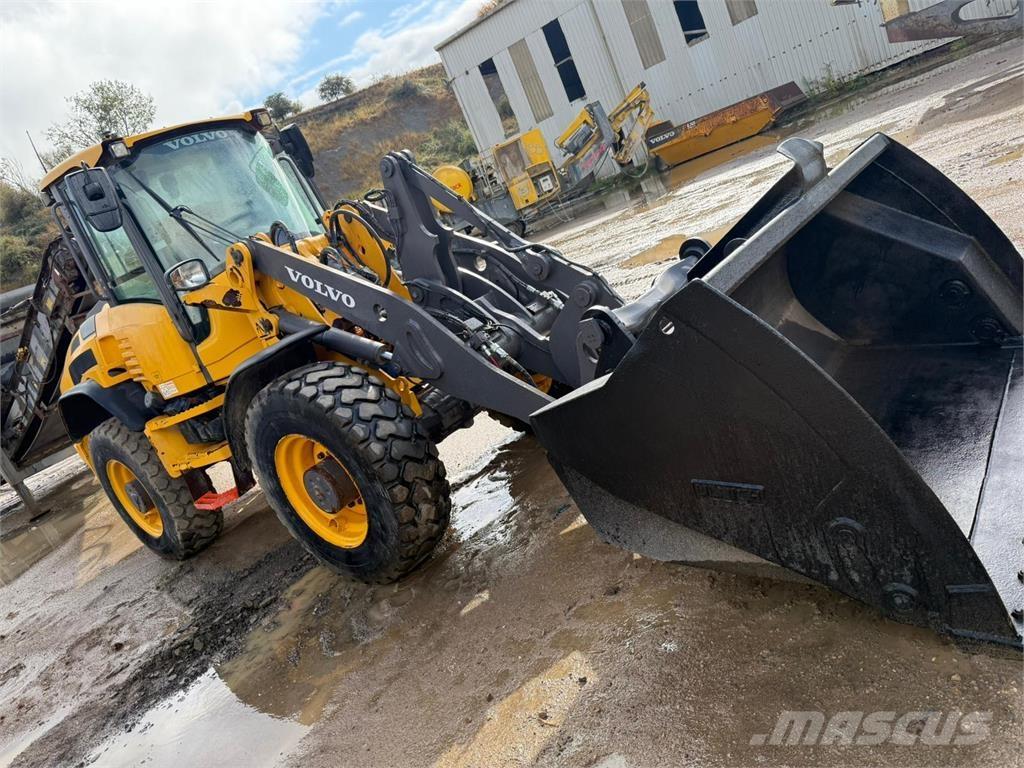Volvo L45H لوادر بعجل