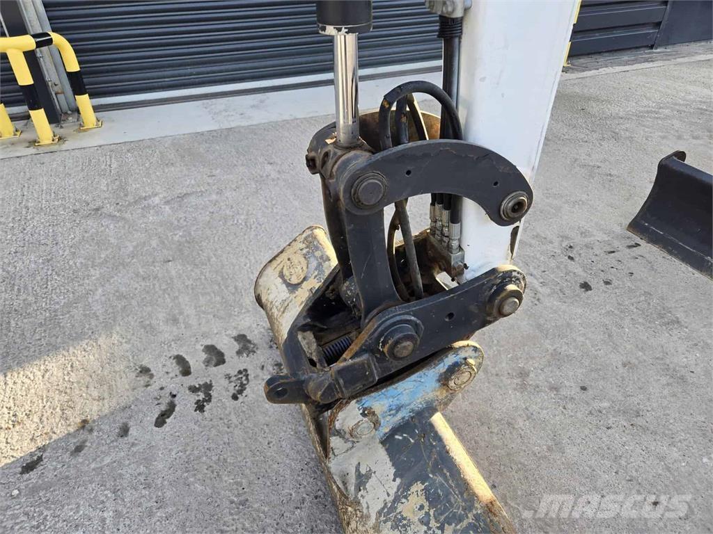 Bobcat E27 حفارات صغيرة أقل من 7 طن (حفارات صغيرة)