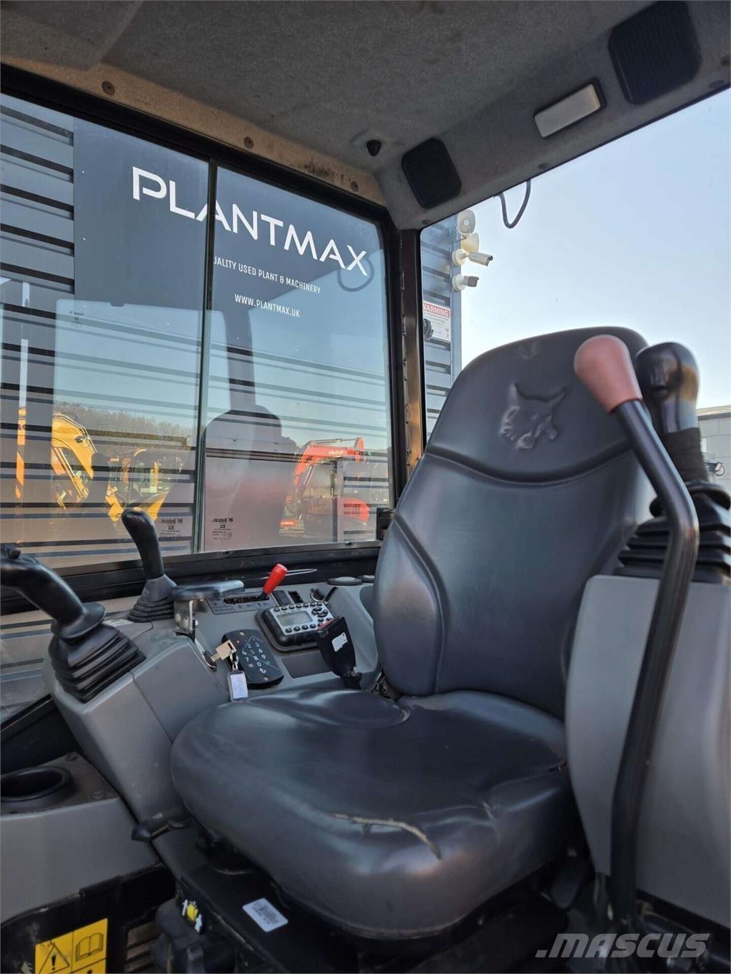 Bobcat E27 حفارات صغيرة أقل من 7 طن (حفارات صغيرة)