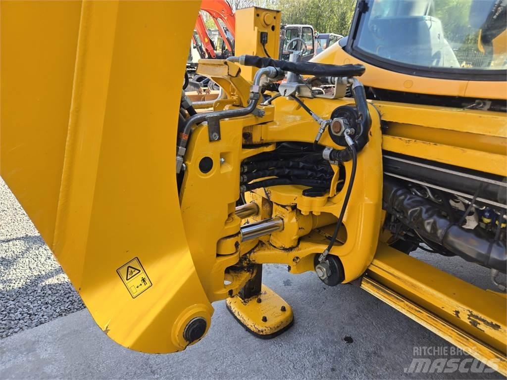 JCB 3CX لوادر ذات جرافات عكسية