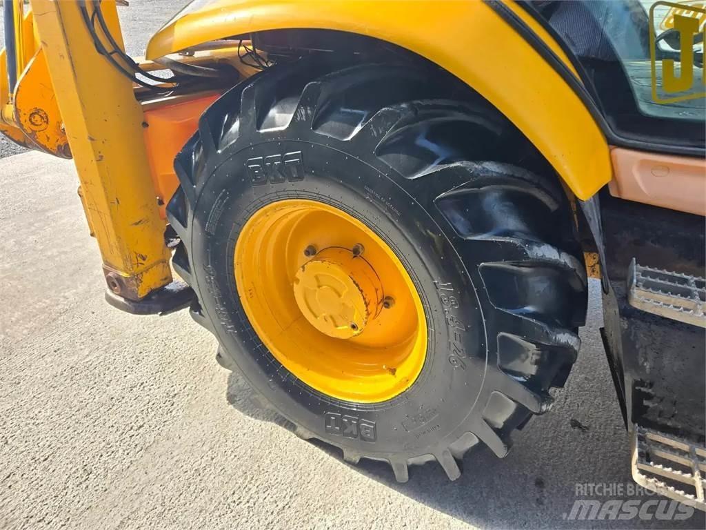 JCB 3CX لوادر ذات جرافات عكسية