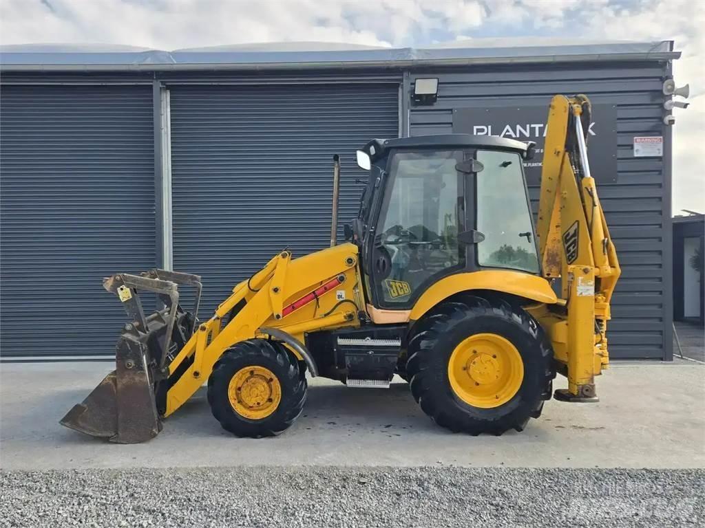JCB 3CX لوادر ذات جرافات عكسية