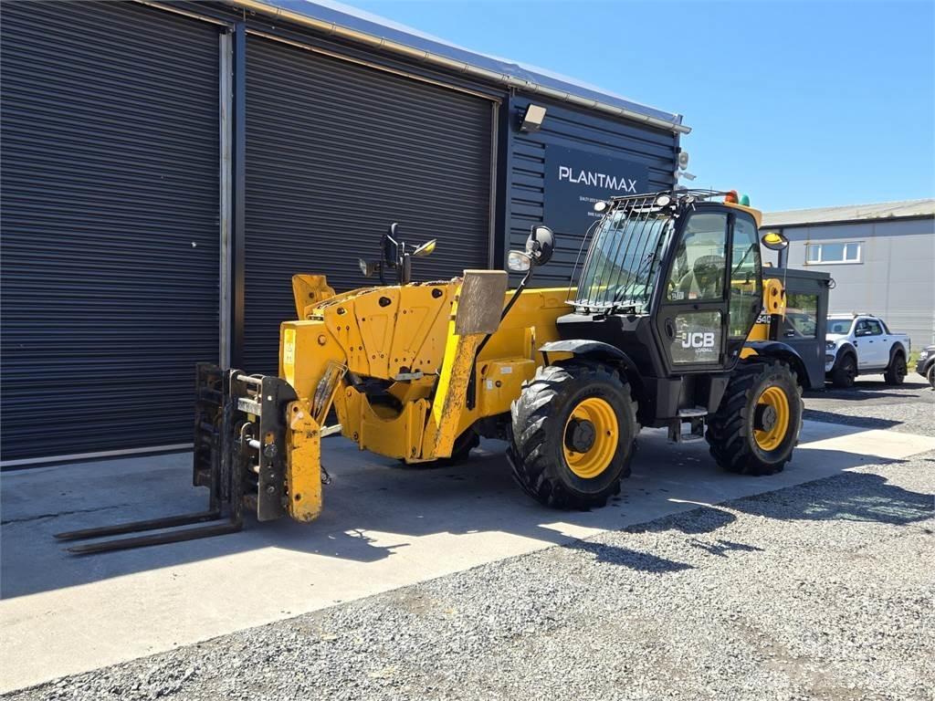 JCB 540-200 مناولات متداخلة
