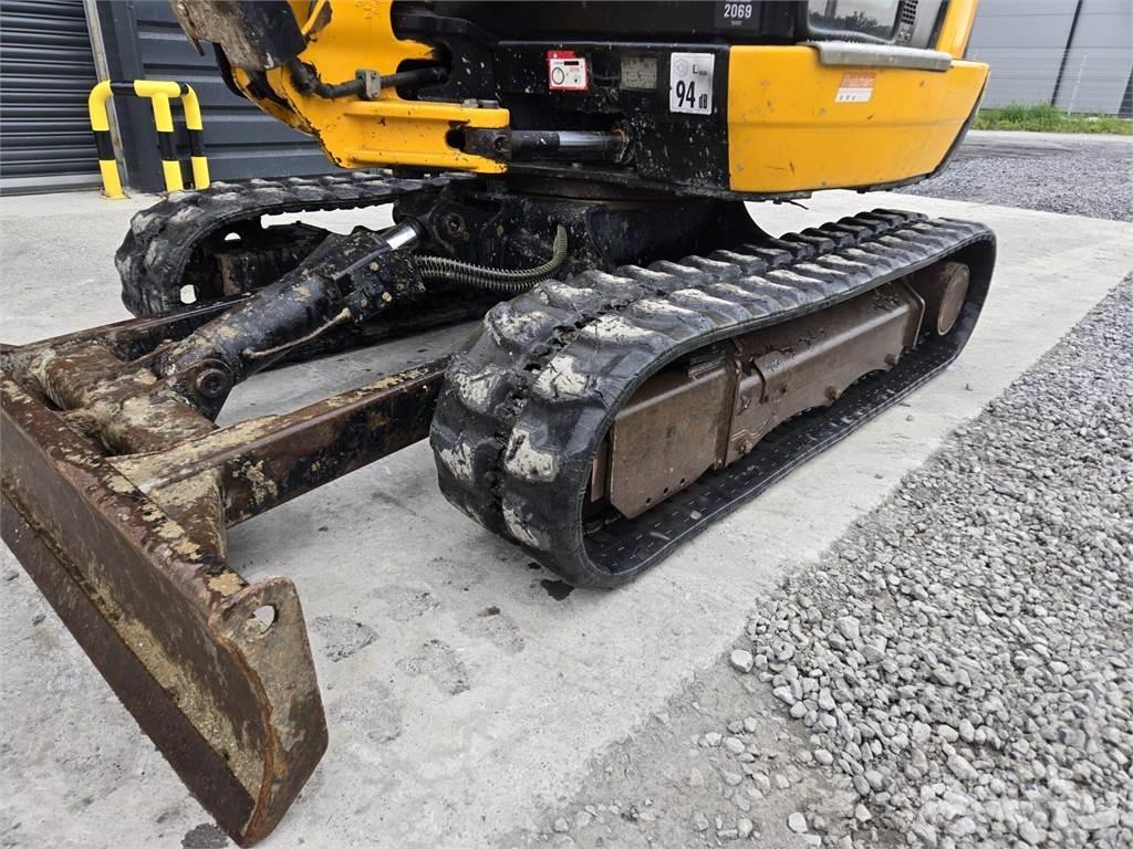 JCB 8026 حفارات صغيرة أقل من 7 طن (حفارات صغيرة)