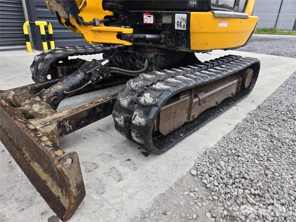 JCB 8026 حفارات صغيرة أقل من 7 طن (حفارات صغيرة)