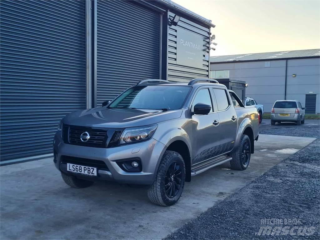  Navara أخرى