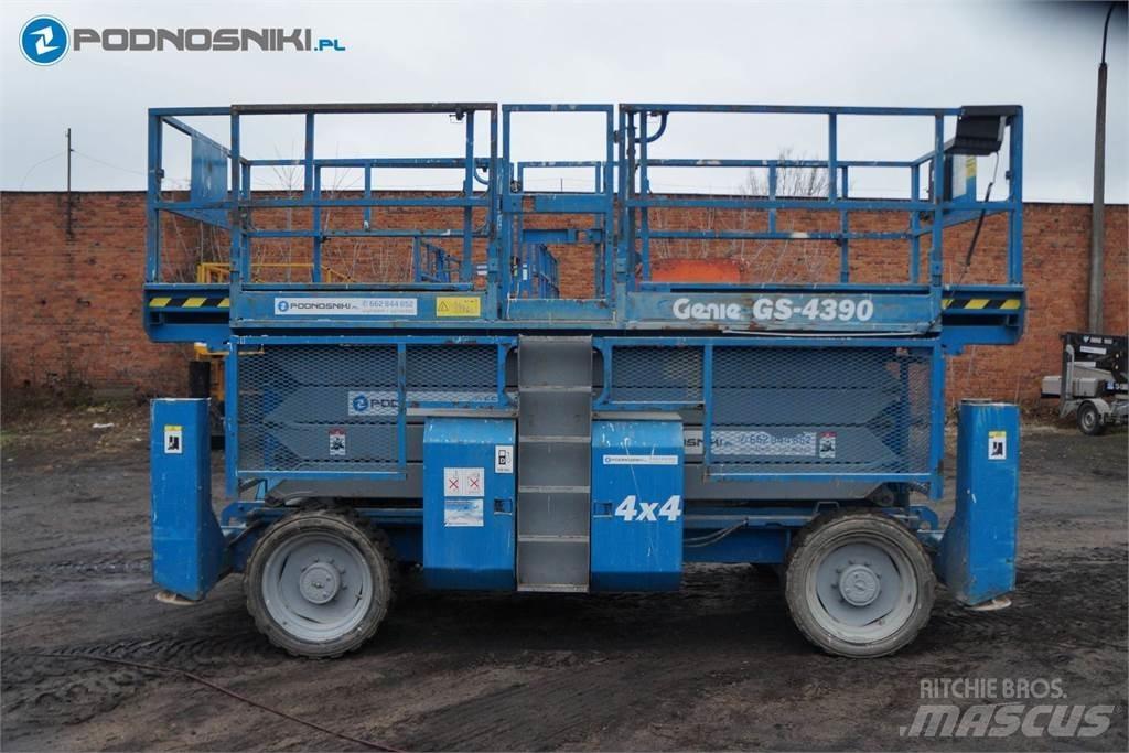 Genie 4390 رافعات مقصية الشكل