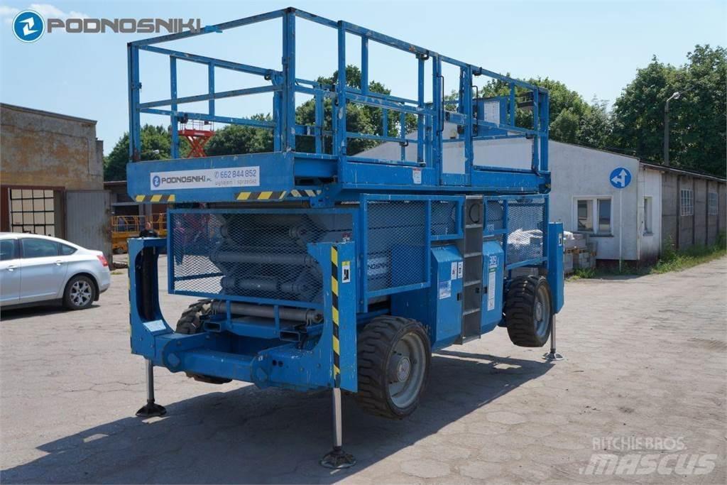 Genie 4390 RT رافعات مقصية الشكل