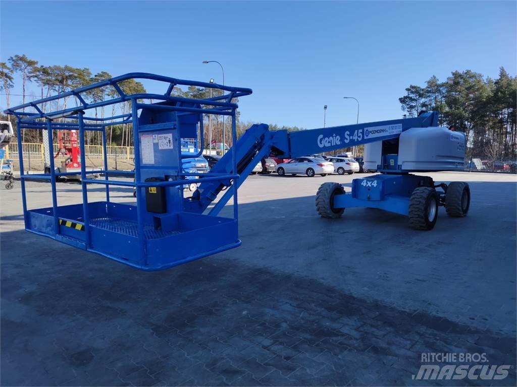 Genie S-45 رافعات سلة تلسكوبية