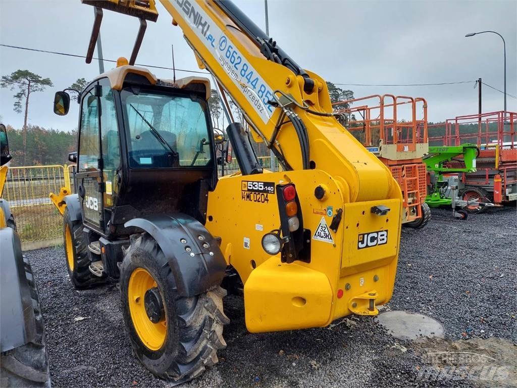 JCB 535-140 مناولات متداخلة