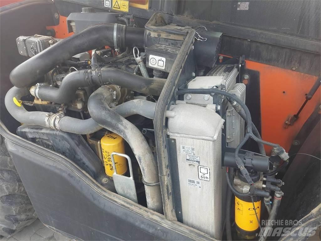 JCB 540-170 مناولات متداخلة