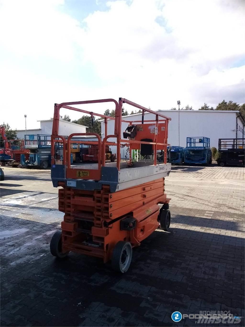 JLG 2646ES رافعات مقصية الشكل