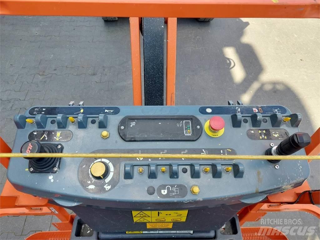 JLG E450AJ رافعات سلة مفصلية