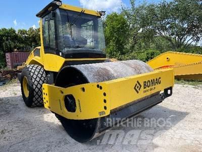 Bomag BW213DH-5 أخرى