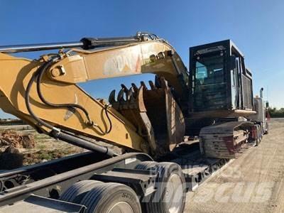 CAT 320EL حفارات زحافة