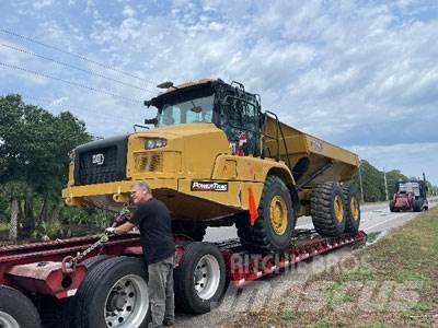 CAT 725 04A ساحبات مفصلية