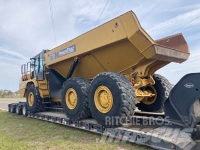 CAT 730-04 ساحبات مفصلية