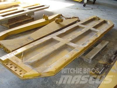 CAT 740 Tailgate مكونات أخرى