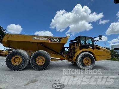 CAT 745-04A ساحبات مفصلية