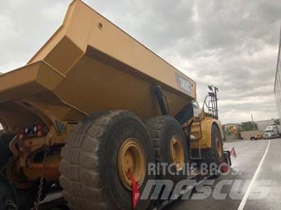 CAT 745C ساحبات مفصلية