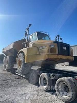 CAT 745C ساحبات مفصلية