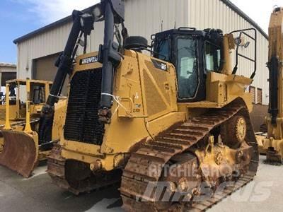 CAT D8T بلدوزرات مجنزرة
