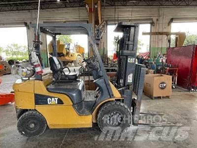 CAT P5000-LP شاحنات ذات رافعات شوكية - أخرى