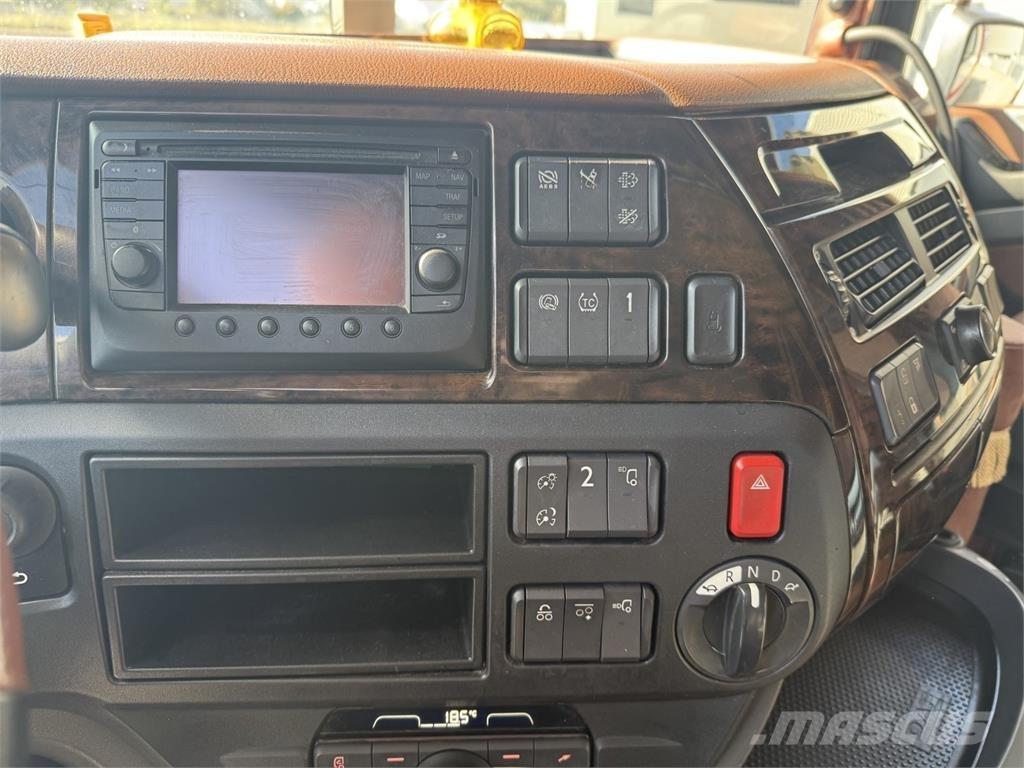 DAF XF530 FTG وحدات الجر