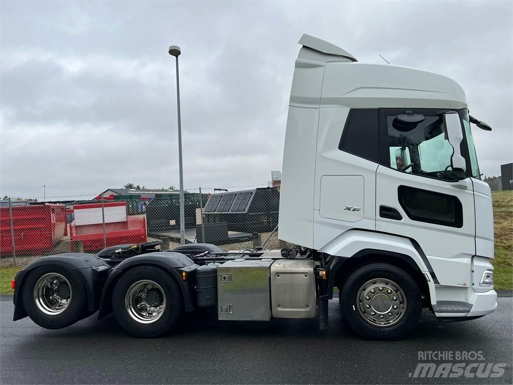 DAF XF530 FTS 6x2 وحدات الجر