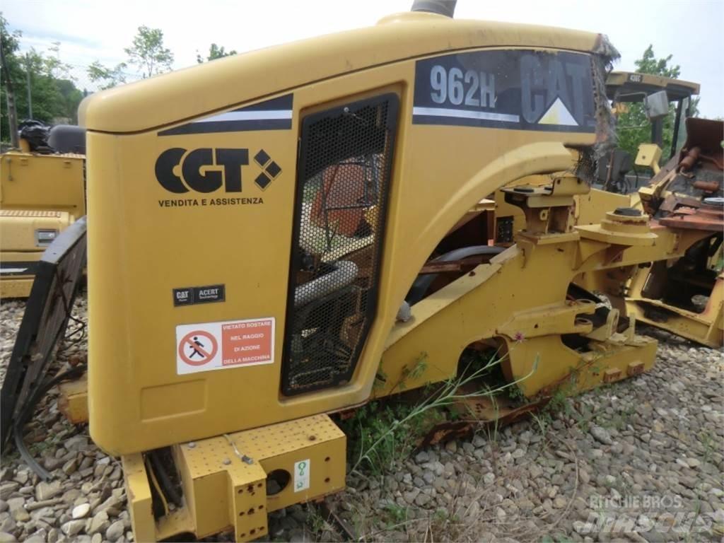 CAT 962H الشاسيه والتعليق