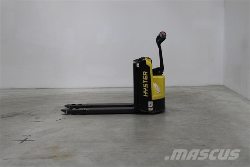 Hyster P1.6 معدات الرفع منخفض المستوى