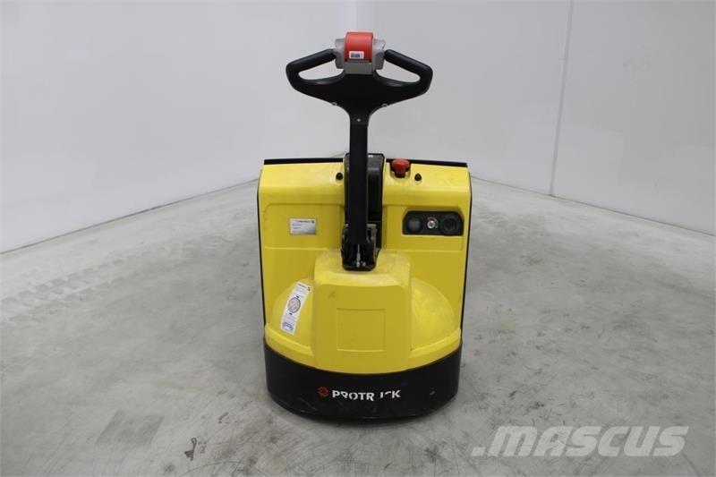 Hyster P1.6 معدات الرفع منخفض المستوى