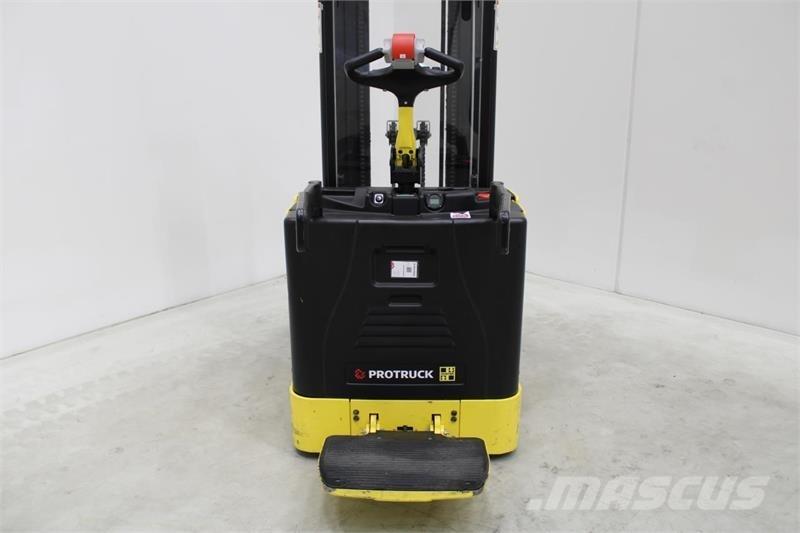 Hyster P2.0S رافعة منخفضة المستوى ذات منصة