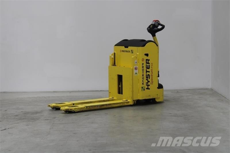 Hyster P3.0 معدات الرفع منخفض المستوى
