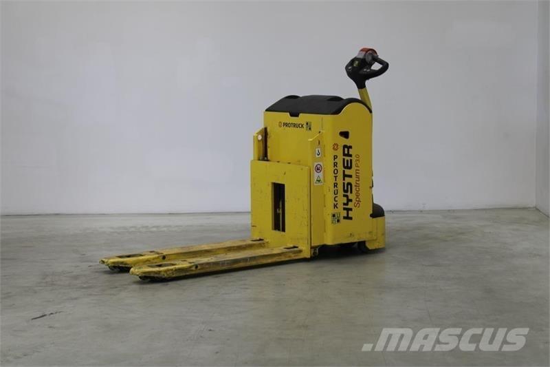 Hyster P3.0 معدات الرفع منخفض المستوى