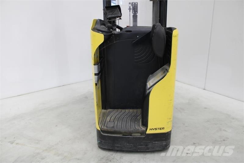Hyster RS1.6 شاحنات مناولة ذاتية الدفع